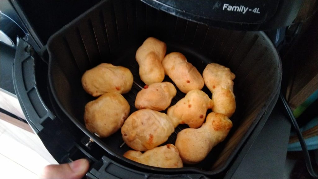 Receita de Pão de Queijo na Air Fryer: Sabor e Maciez em Cada Mordida! 1 Pão de queijo na Air Fryer
