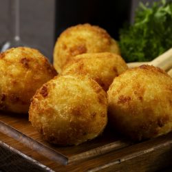 Receita de Bolinhos de Bacalhau na Air Fryer: Sabor Português sem Fritura!